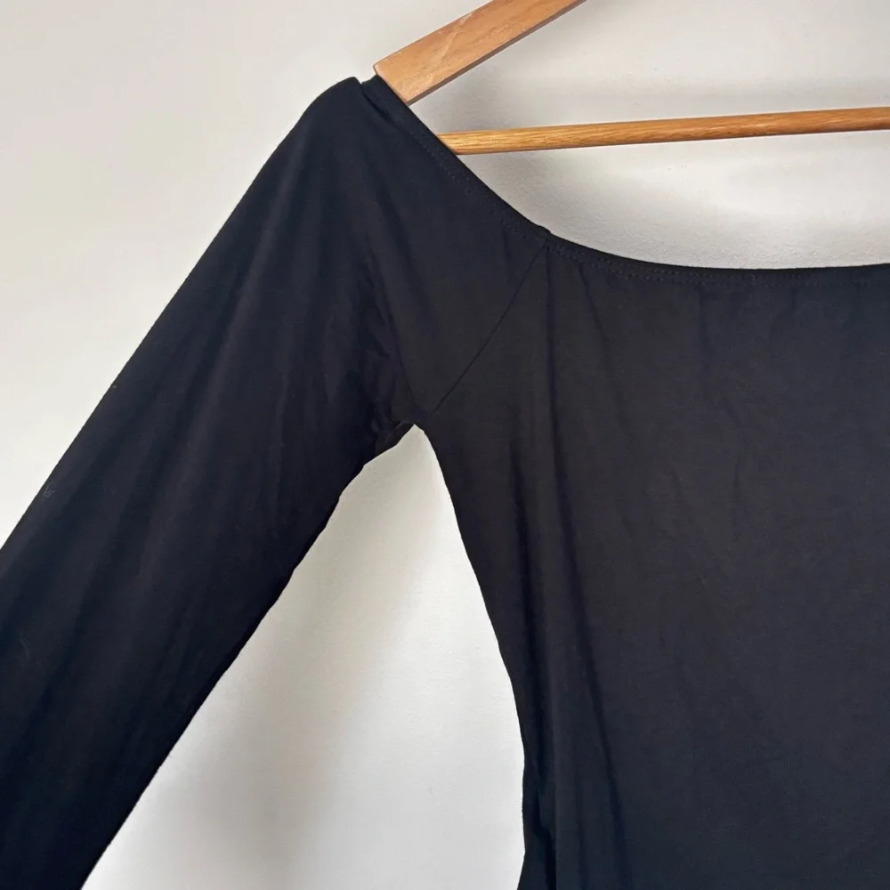 Urban Outfitters Cinched Ruched Cropped Top Medium A48 - Picture 2 of 16